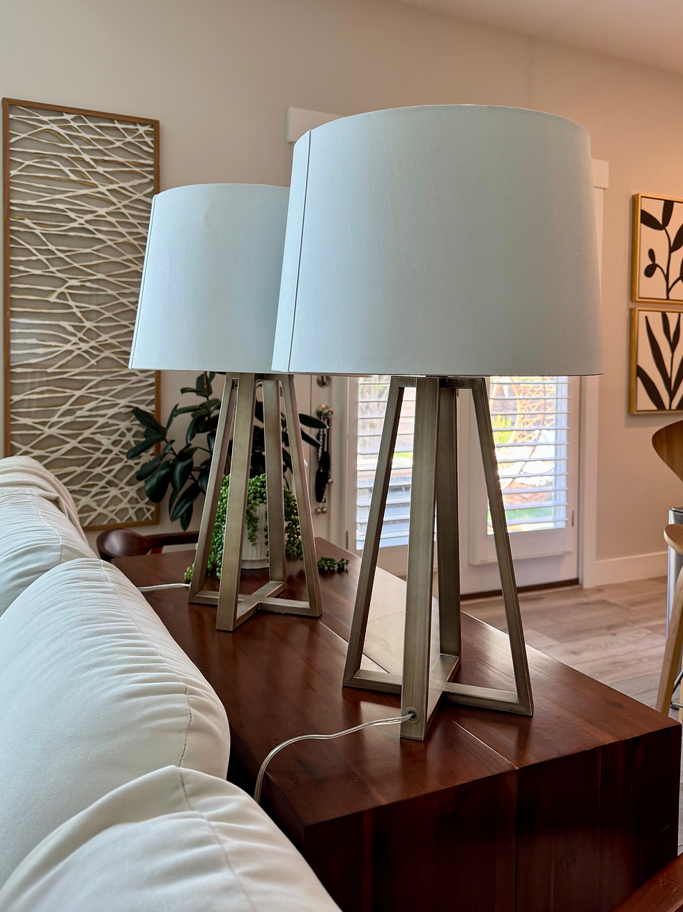 Thumbnail: Brushed Silver/Champagne Cross Base Lamp