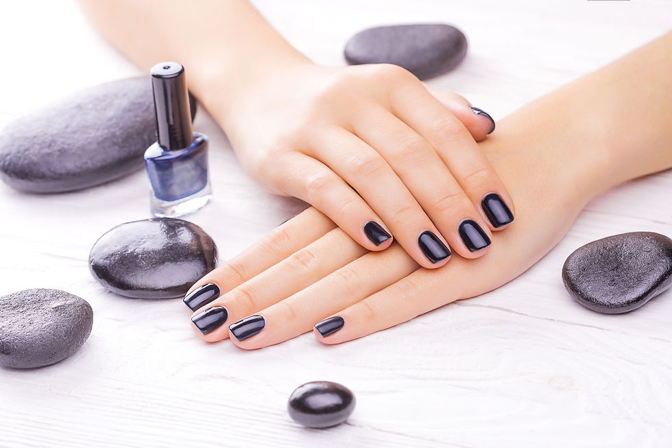 Présentation de mains soignées