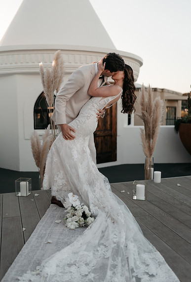 santorini Mykonos greece Greek romantic first kiss elopement wedding photo photographer based in Italy, florence, lake como, venice, rome, cinque terre, umbria, puglia, amalfi coast, positano