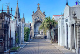 Os Encantados do Cemitério da Recoleta