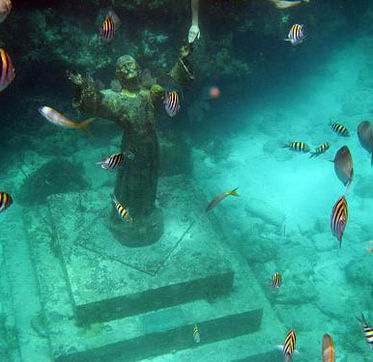 Estátuas Submersas: Brasil e no Mundo e seu impacto para o meio marinho