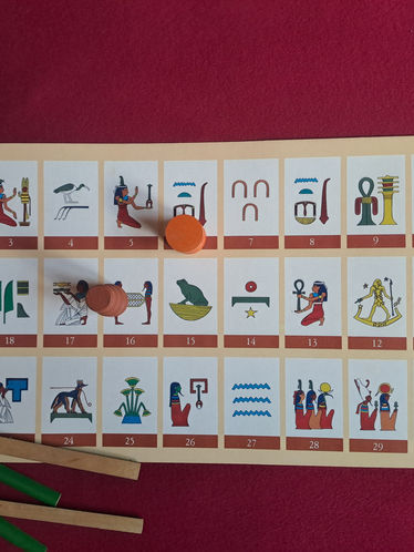 A Origem do Tabuleiro de Ouija (Mundo dos Mortos), muitos além dos filmes e do jogo de tabuleiro.