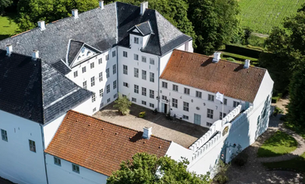 Castelo Dragsholm: Onde a História Medieval Ecoa em Lamentos Fantasmagóricos