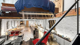Loft com cachoeira saindo da Cama