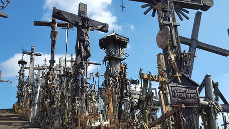 Colina das Cruzes – Cultura, Tradição e Mistério