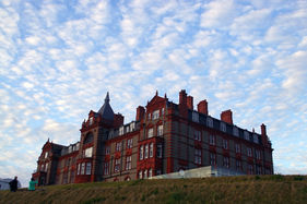 O Hotel das Bruxas & dos Ratos: Headland Hotel