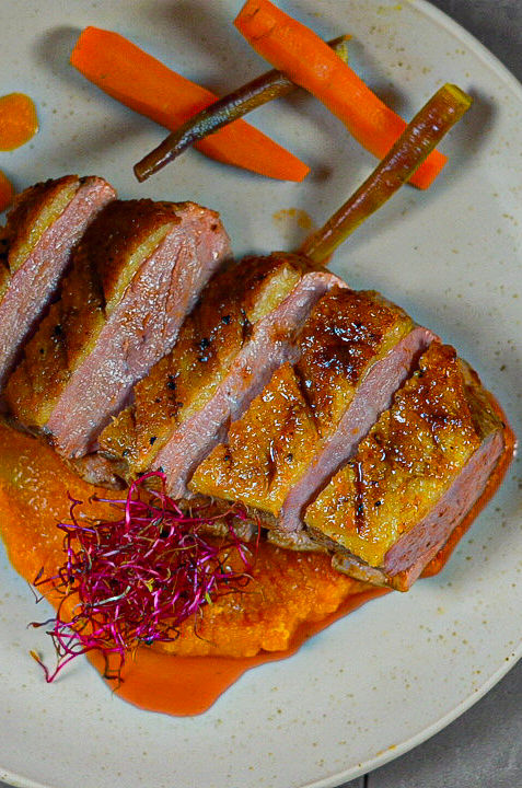 Anatra laccata alla Negroni Sauce di Bugin