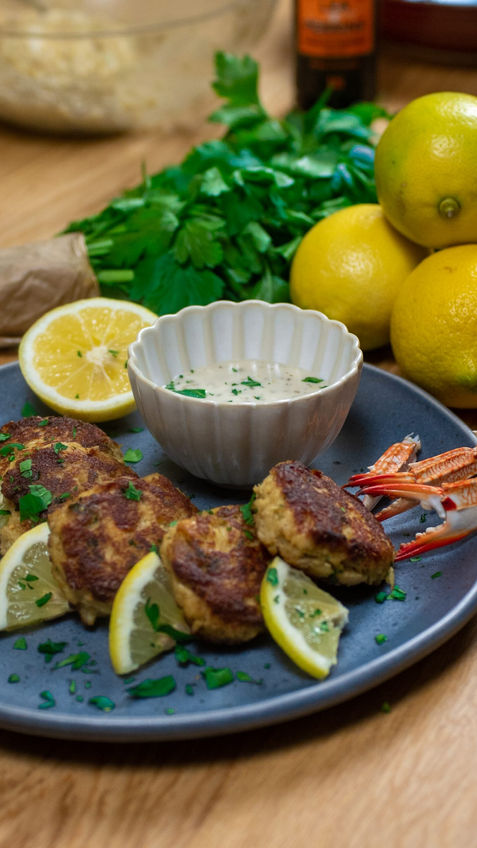 Crab Cake Maryland: la ricetta perfetta per la Vigilia di pesce in stile italo-americano, croccante, profumata e facilissima da preparare.