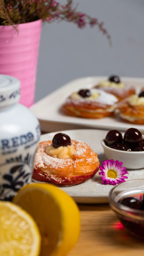 San Giuseppe: zeppole e una ciotolina di Amarene Fabbri a parte!