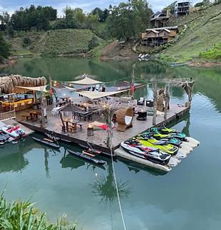 typical restaurant guatape peñol.jpg