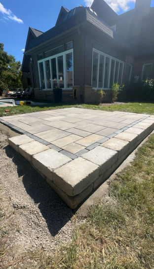 Paver patios Charlotte, Mi
