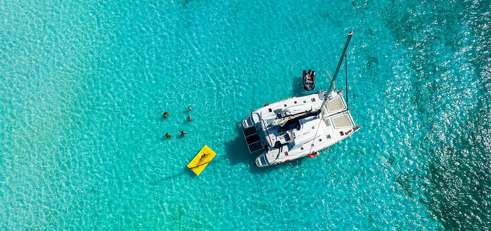 Catamaran_Luxury (11)_edited.jpg