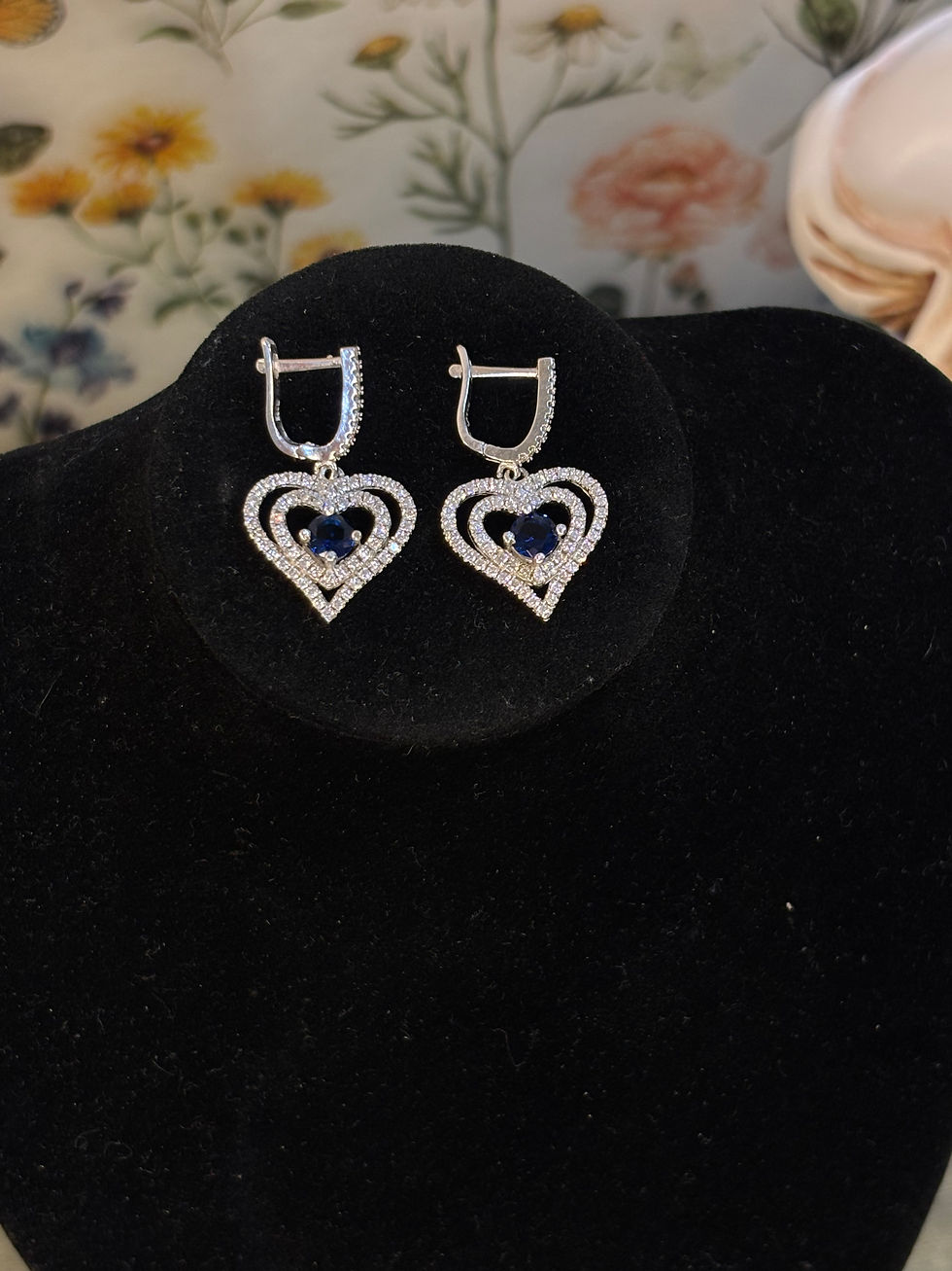 Thumbnail: Vintage Sterling Silver Blue Stone Heart Earrings 