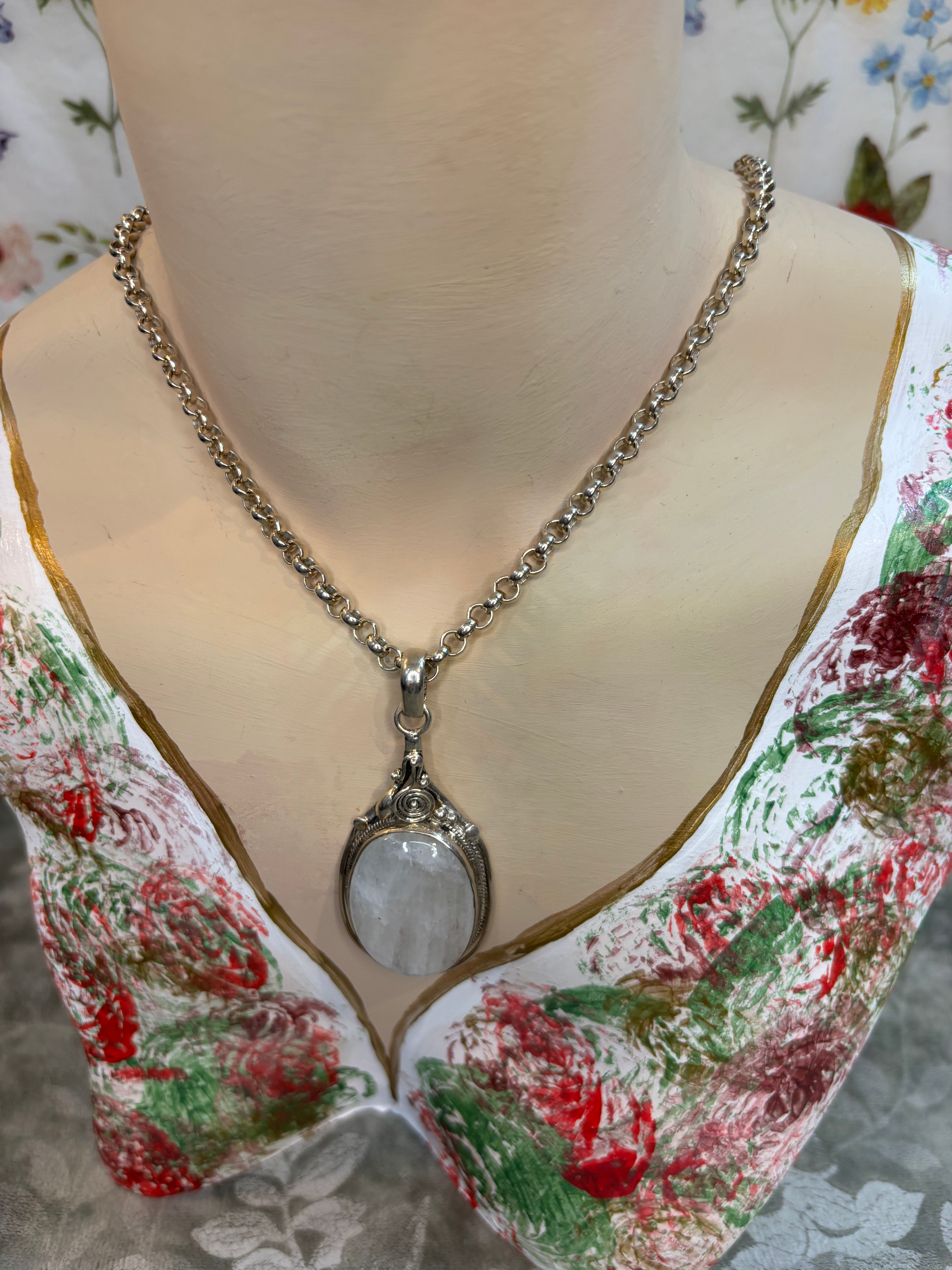 Vintage Sterling Silver Moonstone Pendant Necklace
