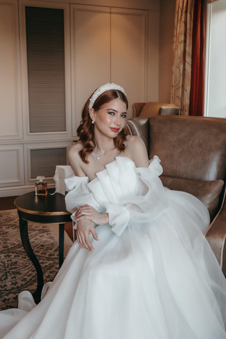 bride posing in her getting ready