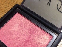 NARS ブラッシュ4013が似合うパーソナルカラータイプは?