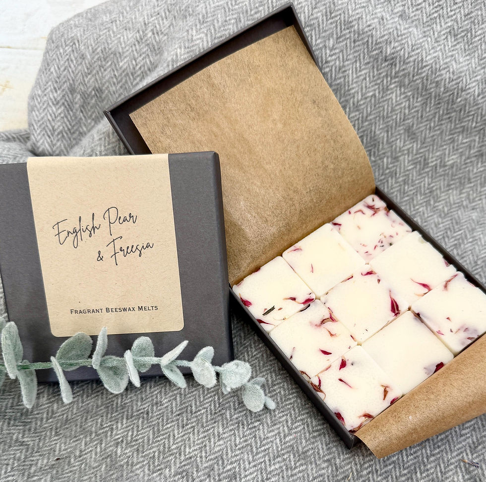 Thumbnail: Luxury Beeswax Wax Melt Gift Set | Ceramic Warmer, Choose Your Fragrance