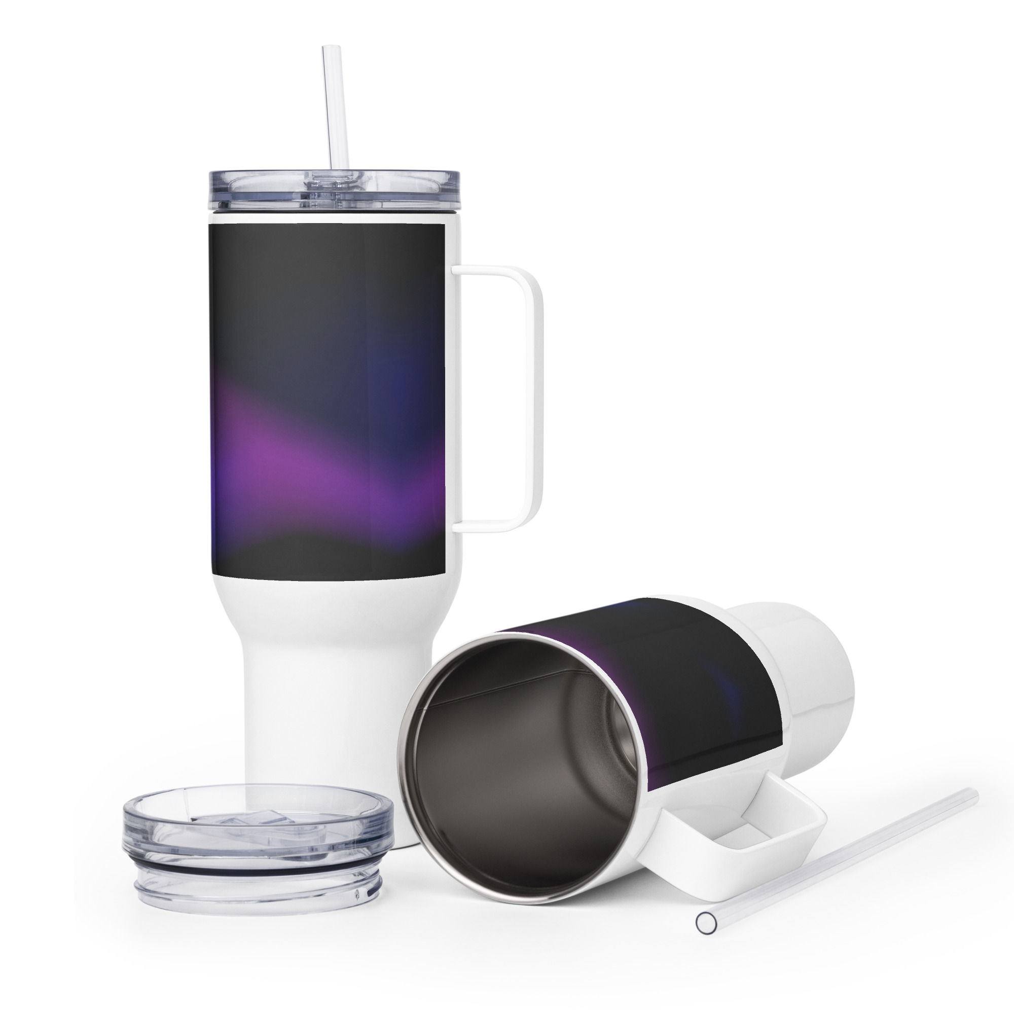 Travel mug with a handle