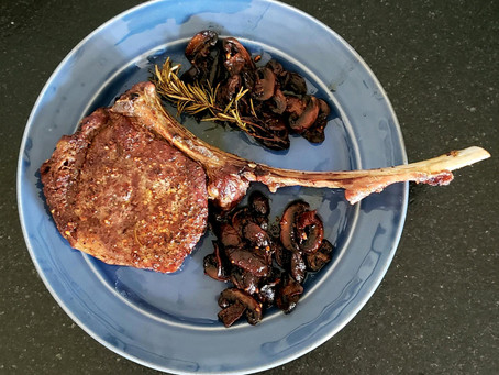 Tomahawk Steak with Mushrooms