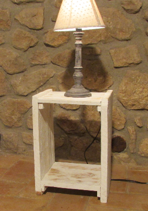 Thumbnail: Tauleta de nit