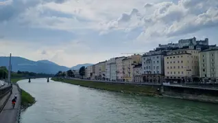 Salzburg Gebäude am Fluss