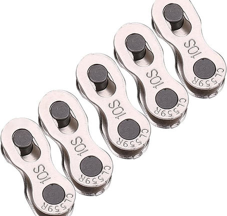 Fünf silberne Fahrradketten mit dem Wort IOS, Fahrradschaltung, Detailaufnahme, nah