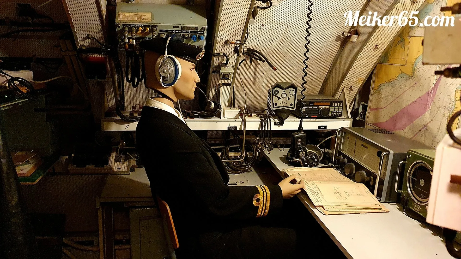 Puppe im U-Boot