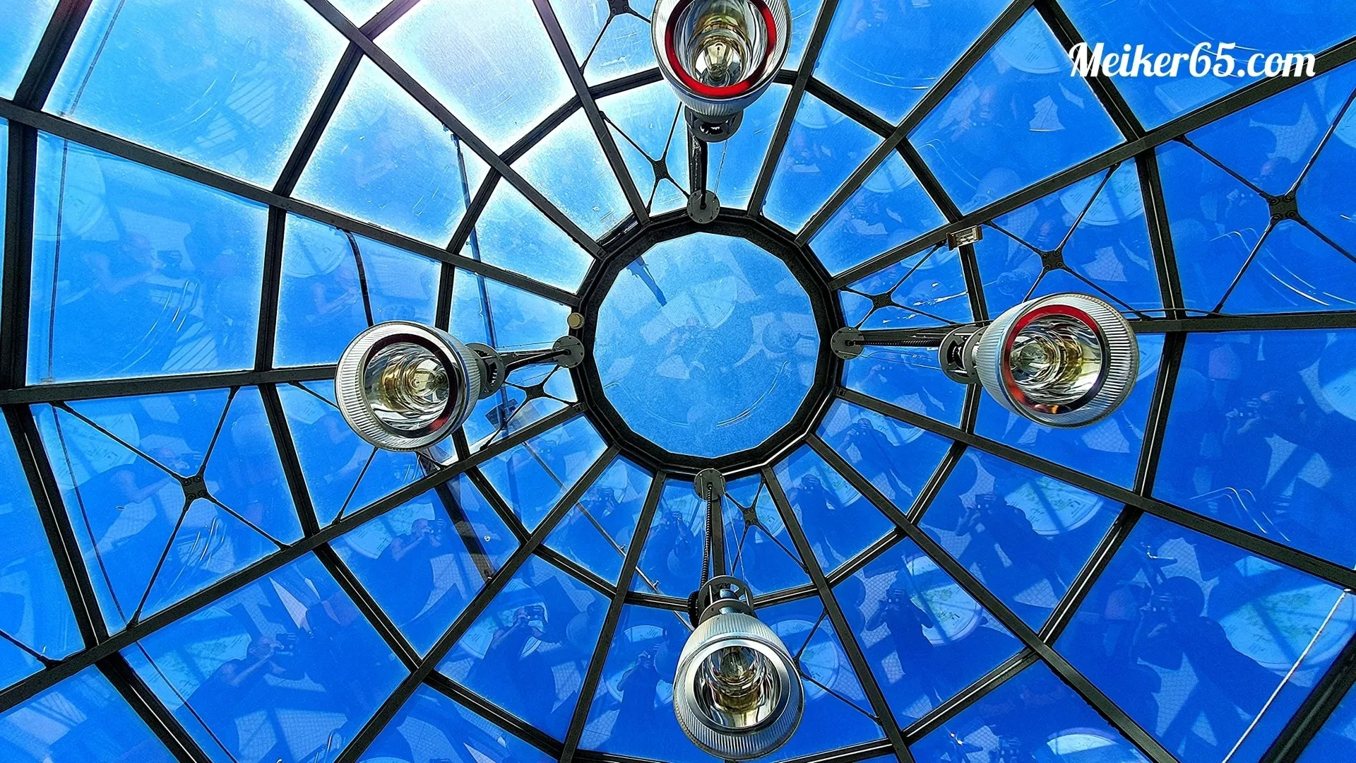 Glaskuppel auf dem Peilturm 