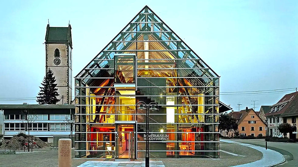 Glasgebäude mit Kirchturm im Hintergrund, Architektur, Naturpark Obere Donau.