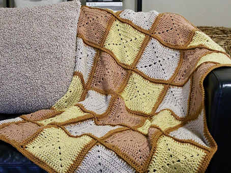 Solid Granny Square Blanket (Free Pattern)