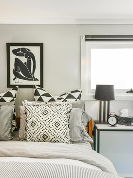 Comfy Queen with Luxe Linens