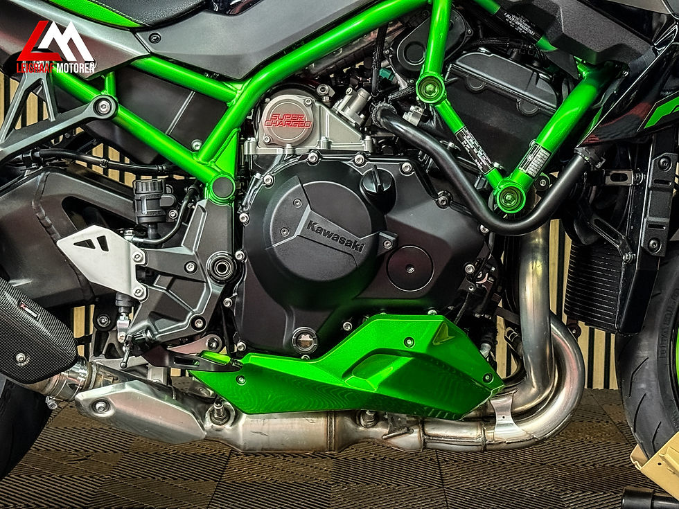 Thumbnail: Kawasaki ZH2 SE Performance - Akrapovic - 