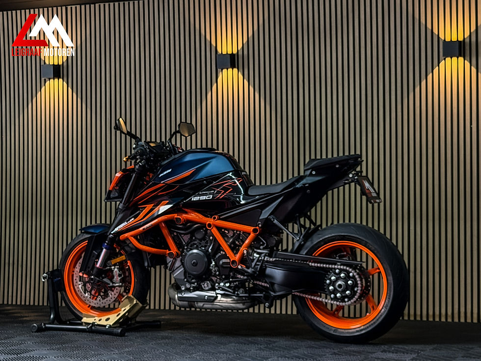 Thumbnail: KTM 1290 Superduke R Evo - Akrapovic - Vol opties - Techpack