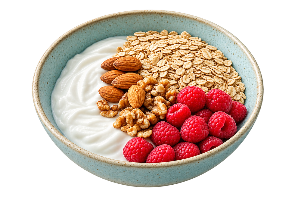 Bol de fromage blanc avec flocons d'avoine, oléagineux, framboises. Idéal pour un petit-déjeuner équilibré
