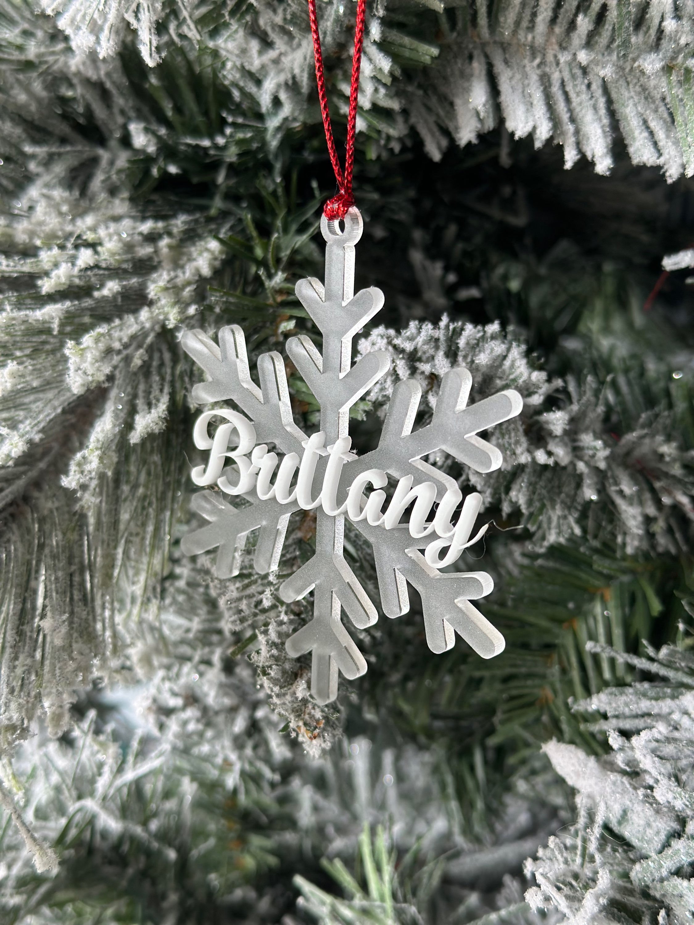Snow flake personalised ornament 