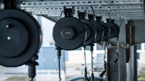 Intelligente Elektrifizierung durch Deckenroller Ladepunkte