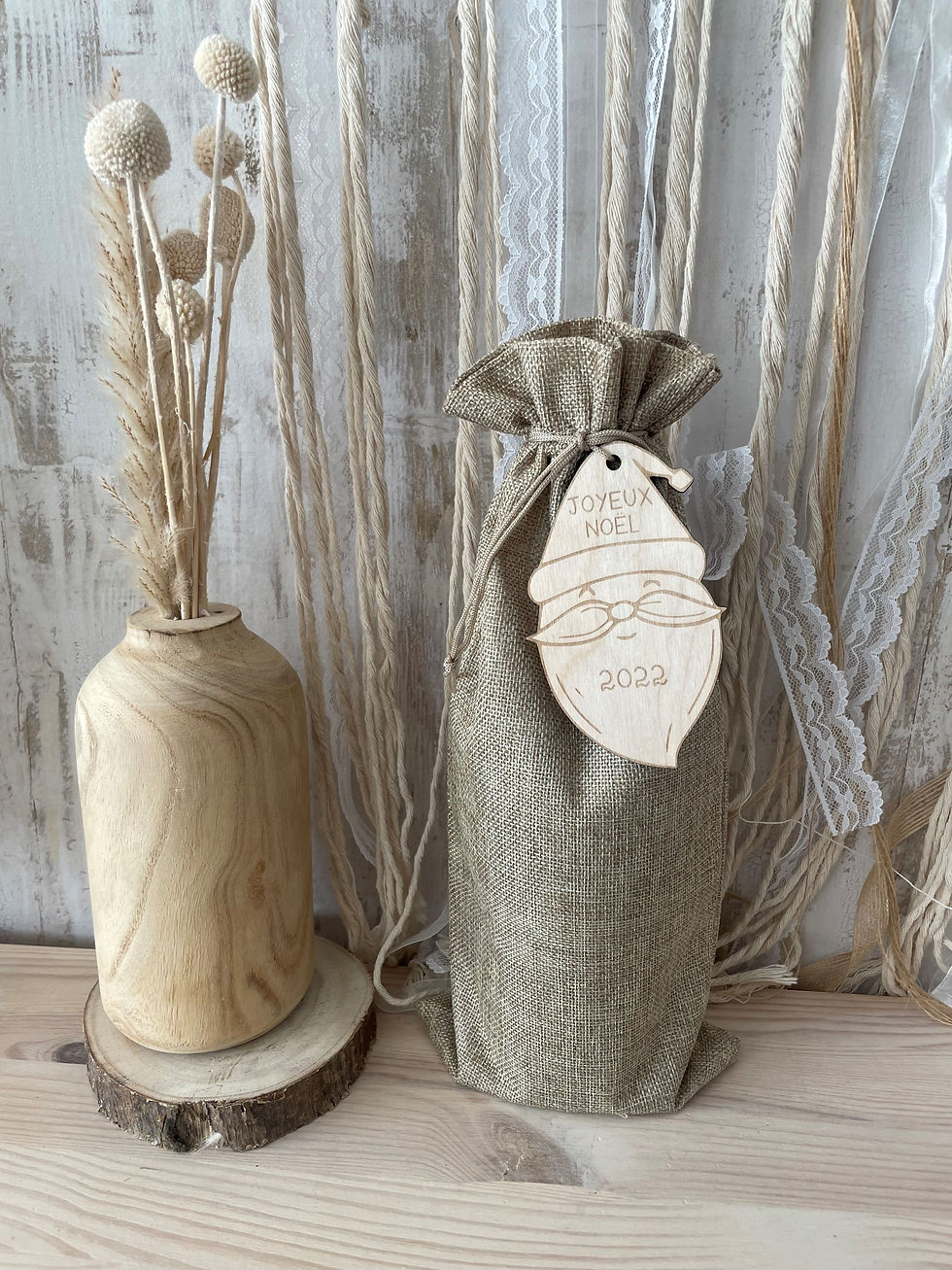 Sac pour bouteille de vin en jute et étiquette bois