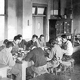 横浜国大　立野分校食堂