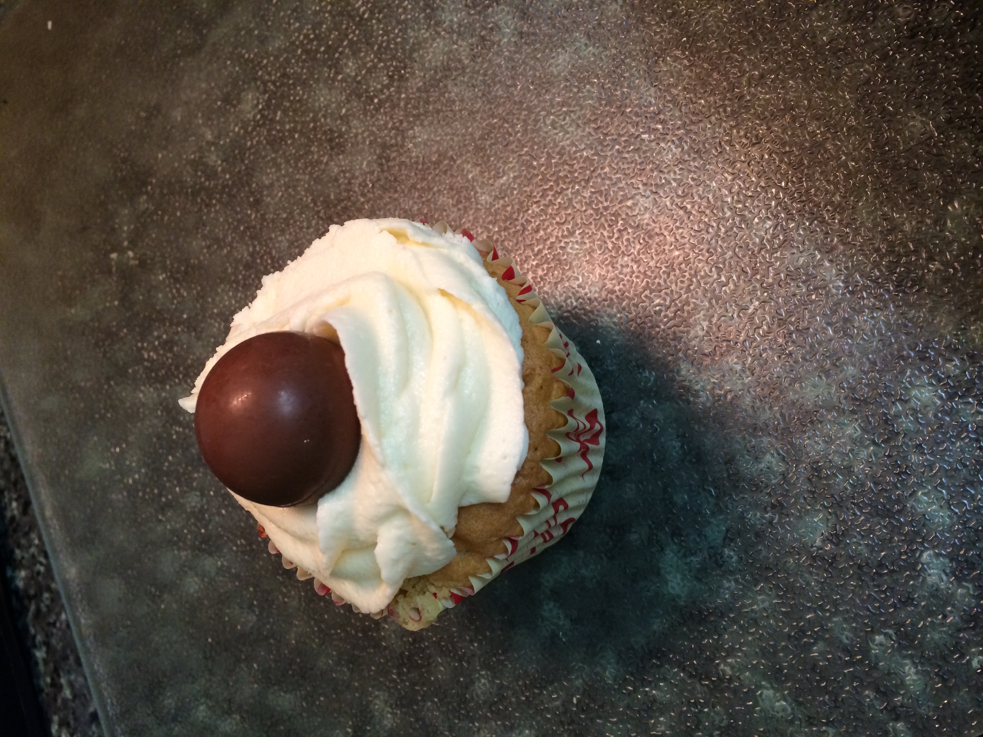 Baileys And White Chocolate Cupcakes