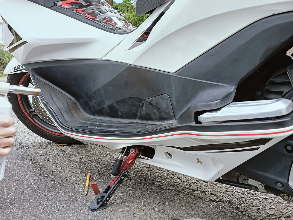 未塗装樹脂パーツが白化(白ボケ)した場合の修正方法