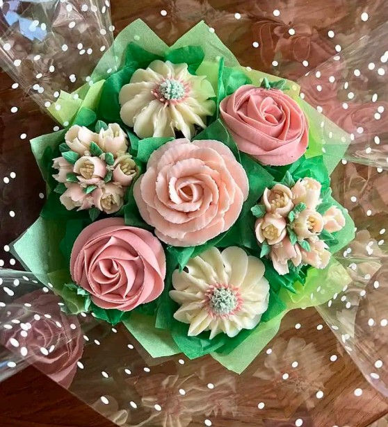 Cake Decorating: Cupcake Bouquet