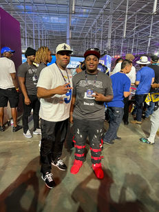 Vondale Singleton - FE91B9C5-FAA2-4BF6-A453-1C02871C8FB8_1_105_c.jpeg