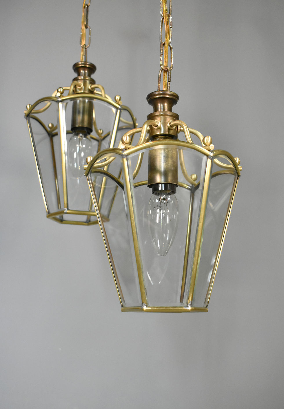 Thumbnail: Pair Matching Brass Lanterns