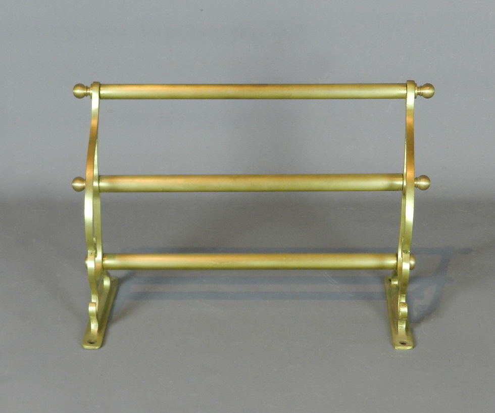 Miniature : Pretty Brass Three Bar Wall-Hanging Rail