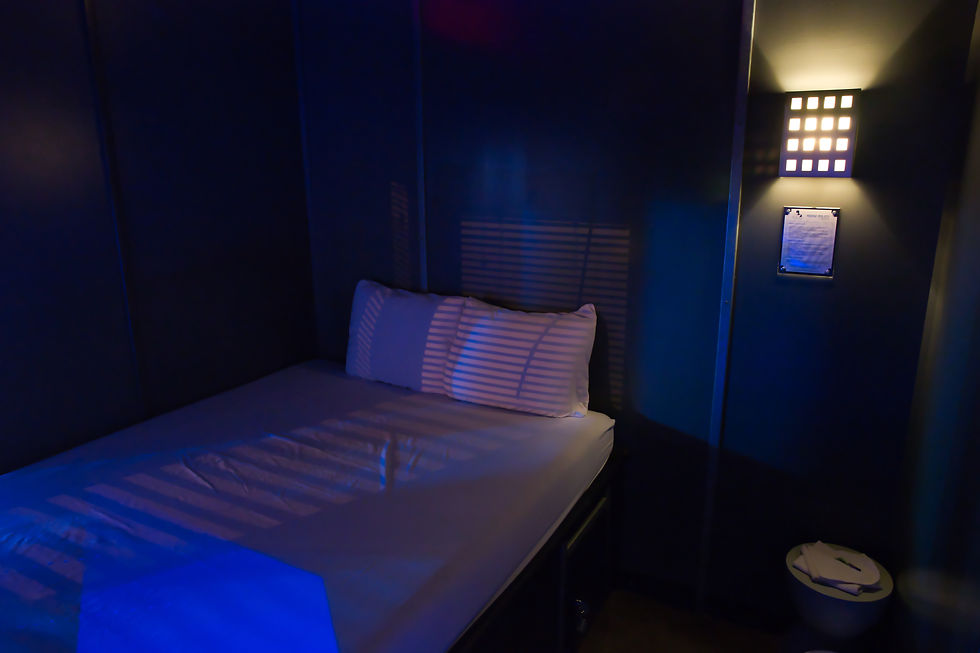 S Corner Room