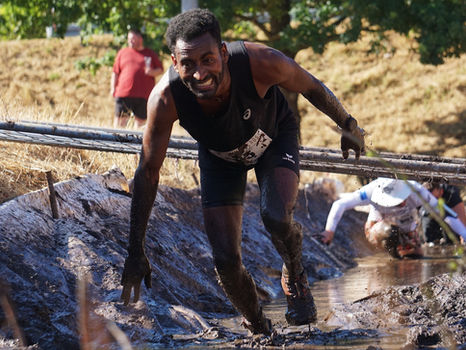 Merhawi Micael triumphiert beim KinzigCross zum 4. Mal infolge