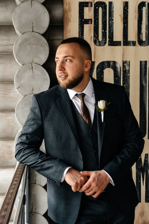 Фотосессия жениха. Организация и оформление свадьбы в Белгороде. Свадебное агентство "ДИНАСТИЯ КИНАСТ"