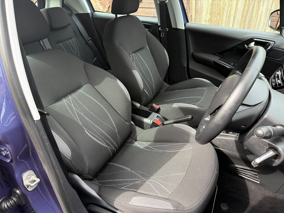 Thumbnail: 2015 PEUGEOT 208 1.2 VTI £20 TAX 
