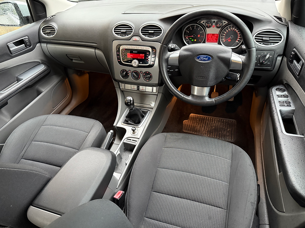 Thumbnail: FORD FOCUS TITANIUM 1.6 5 DR 