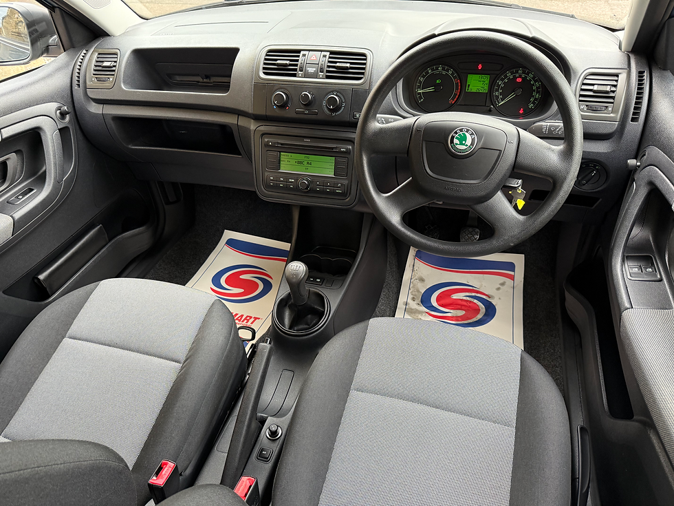 Thumbnail: 2010 SKODA FABIA 1.2 HTP 60 5 DR 60MPG